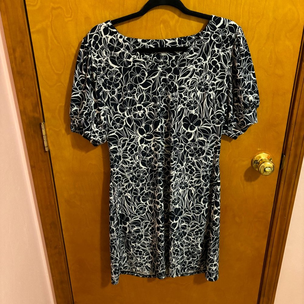 Women's Tommy Hilfiger Navy Blue and White Dress, Size 10 - Picture 2 of 14